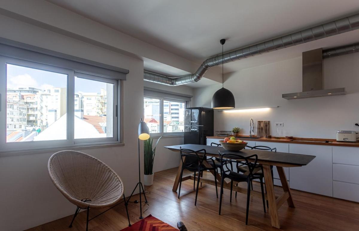 Apartment City Center - Avenida Da Liberdade - 2 Bedrooms Apartment *