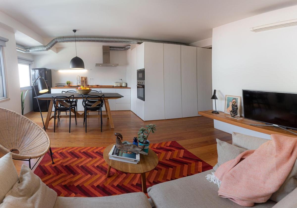 City Center - Avenida Da Liberdade - 2 Bedrooms Apartment *